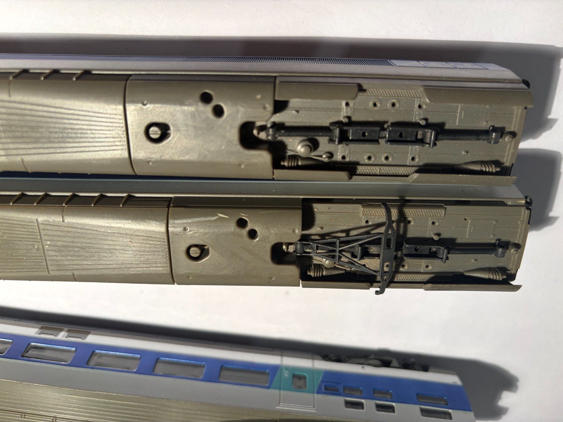 Lima Modellini di ferrovie: Lima TGV grau Komposition 4 teilig, DC Analog – Usato da Buchrain venduto da Modellbahn11 6