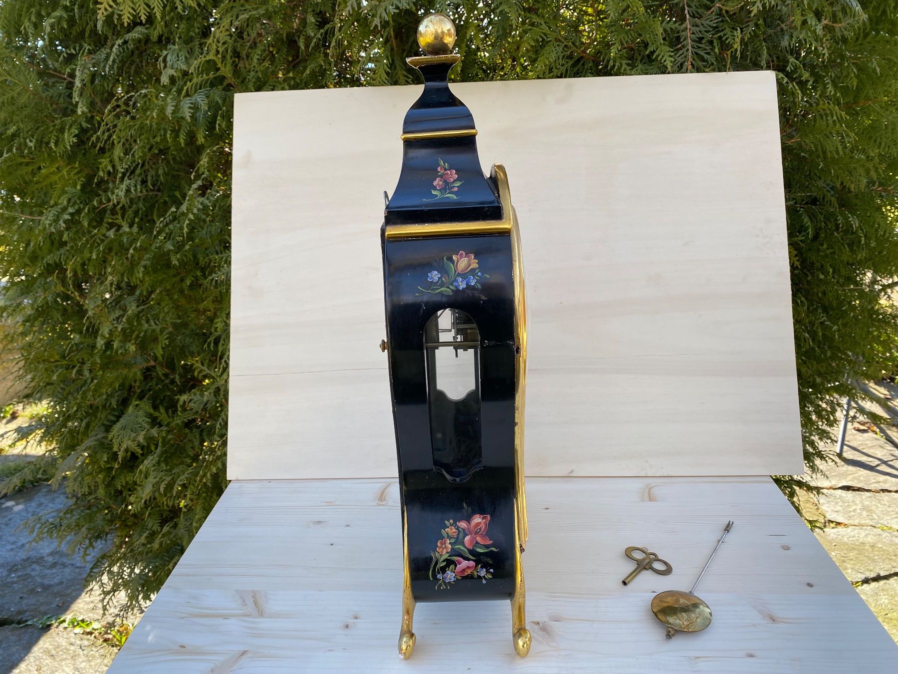 Zenith Stand- & Wanduhren: antike Neuenburger Zenith Le Locle Pendule – Gebraucht aus Feldbach von Olive1 3