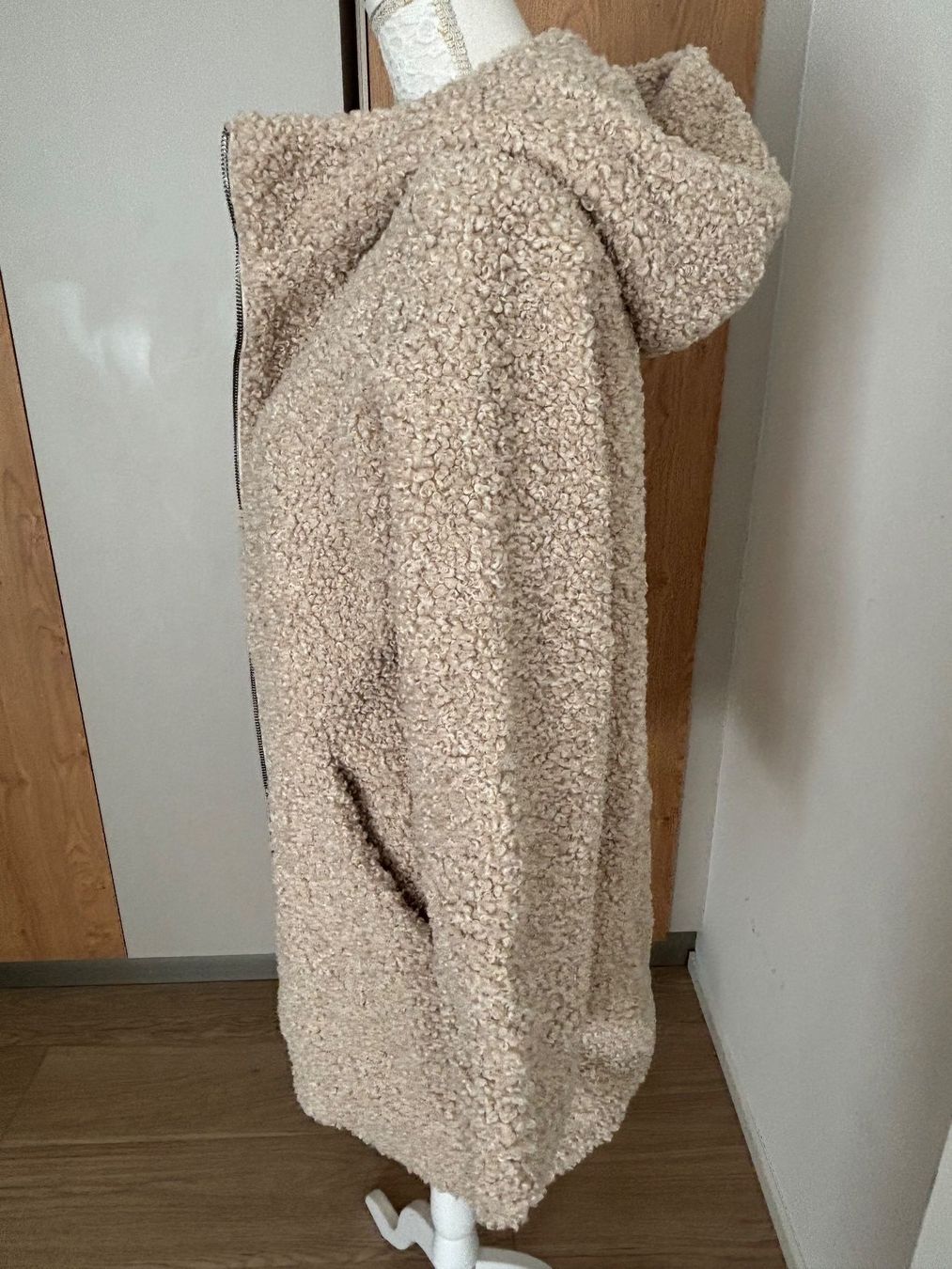 Mäntel: Sehr schöner Mantel hell-beige 36 – Gebraucht aus Zürich von McQeen 4