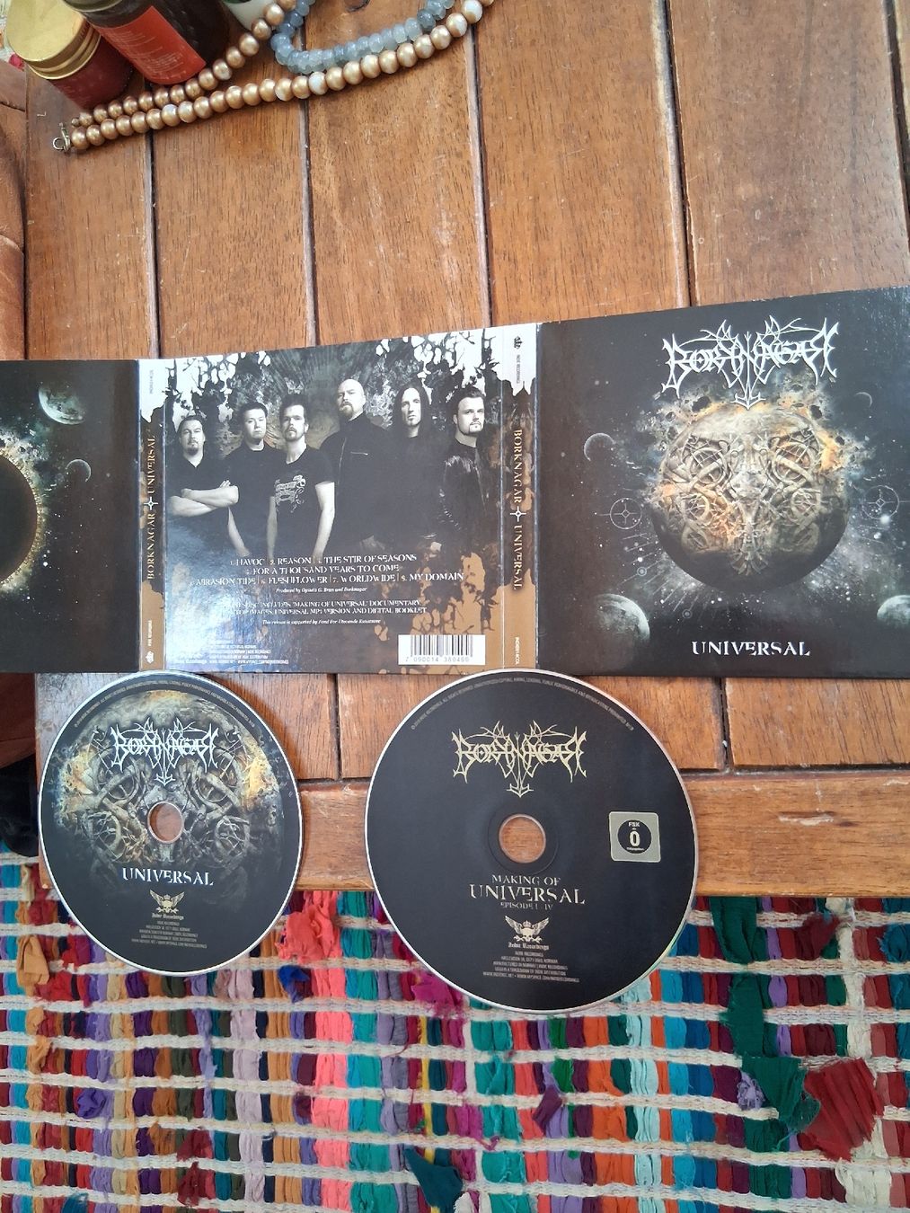 CDs: borknagar- universal (digi cd, dvd) – Gebraucht aus St-Cergue von VeganWarrior