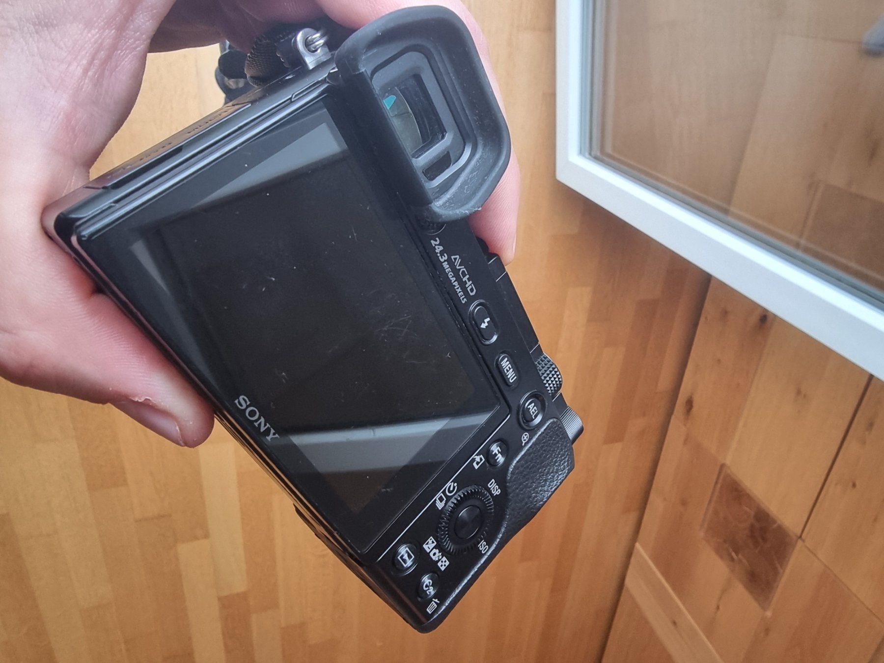 Sony Fotocamera: Sony Alpha a6000 Systemkamera + 2 Objektive – Usato da Baar venduto da Tschaierlou 7
