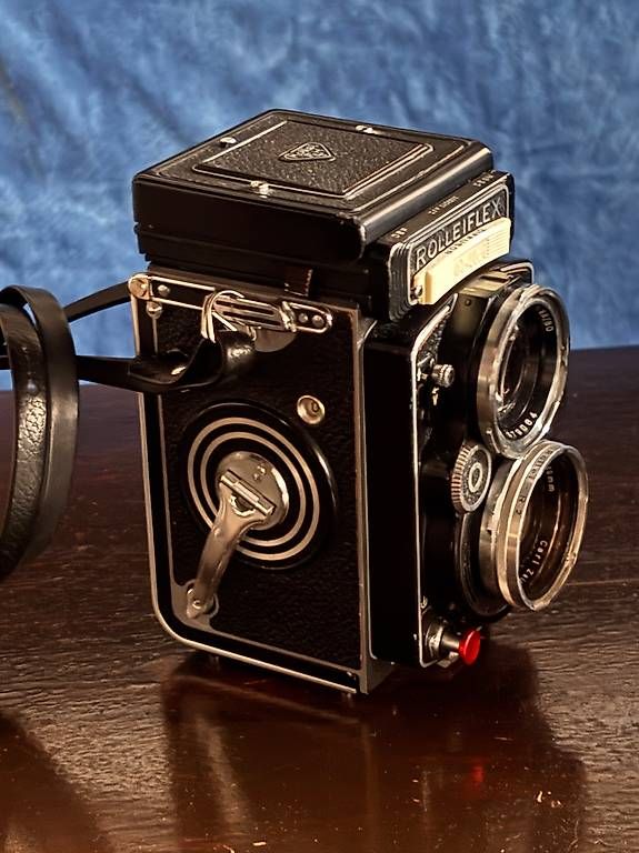 Fotocamera: Rollei Flex – Usato da Porza venduto da scapolo 2