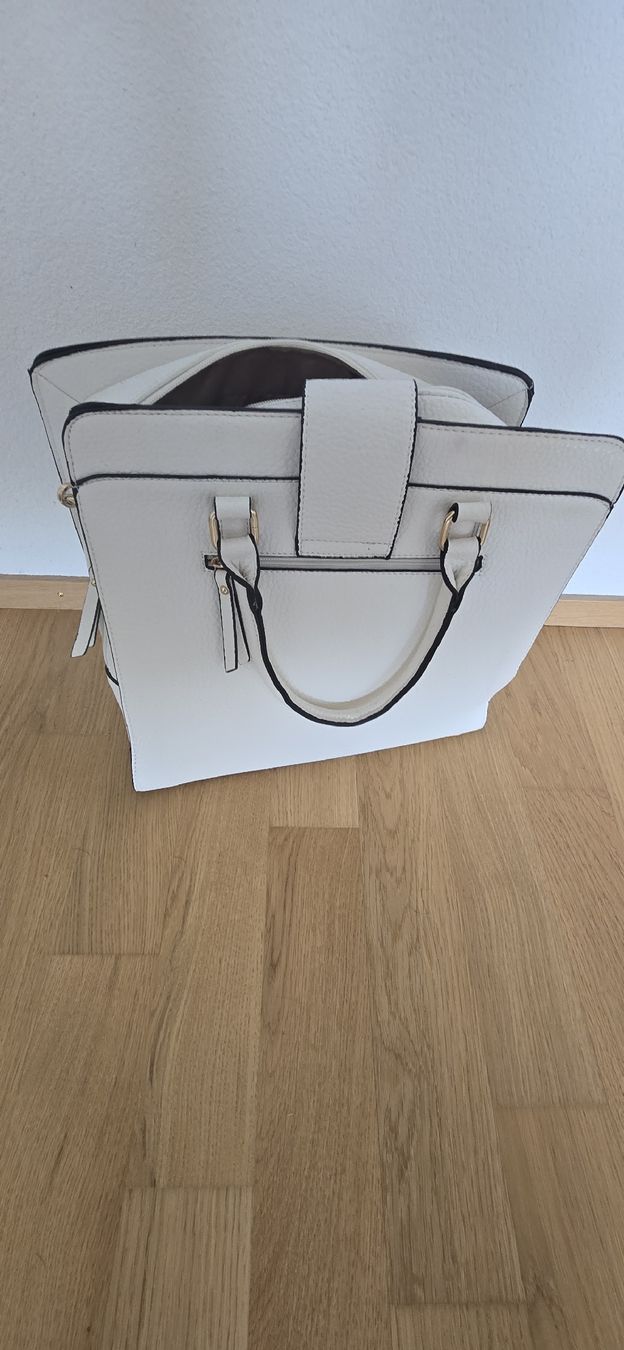 Borse da donna: Handtasche Weiss – Usato da Ueberstorf venduto da andrea898 2