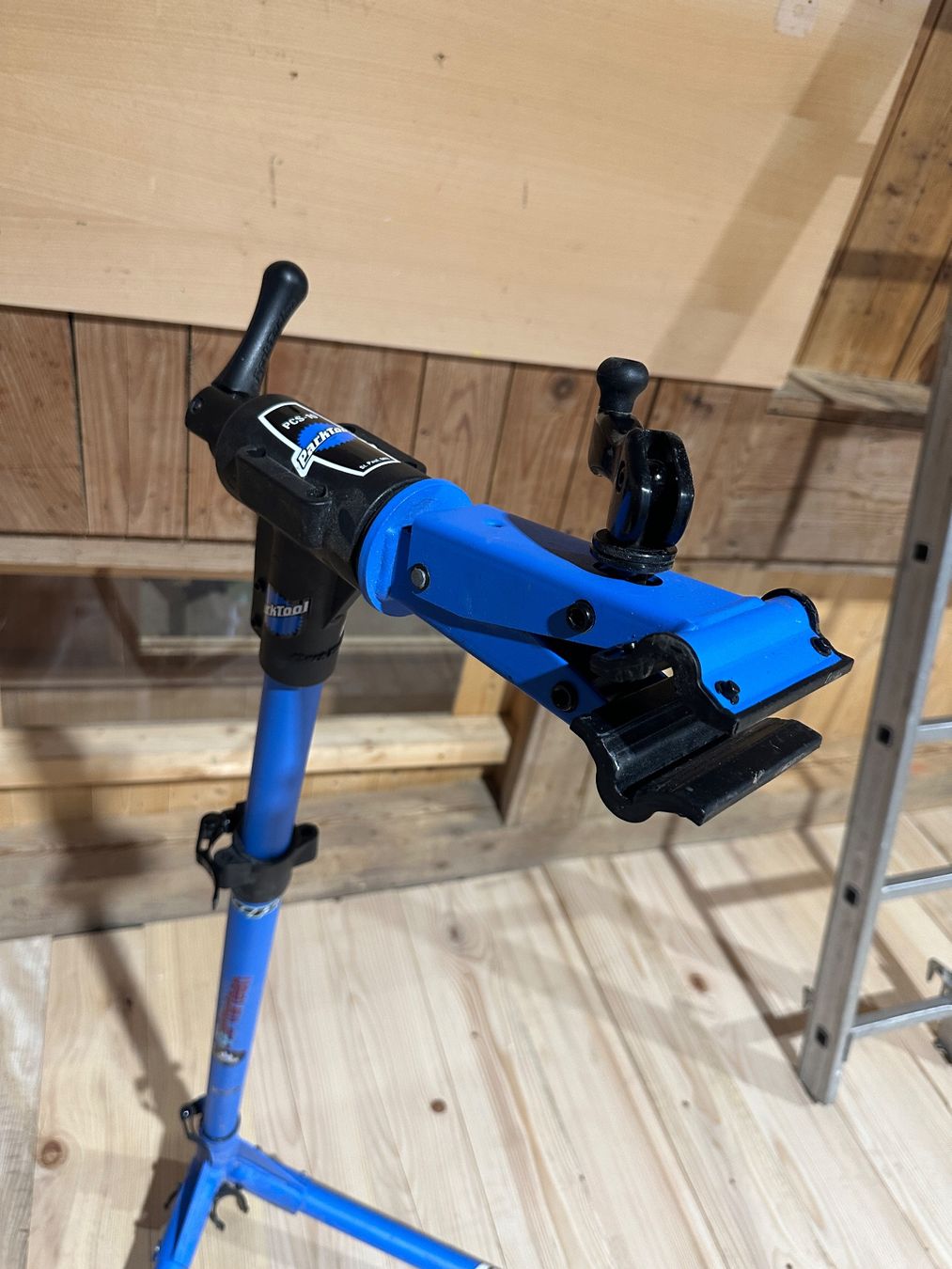 Park Tool Cavalletti per biciclette: Reparaturständer Park Tool – Usato da Melchnau venduto da remzi86 1