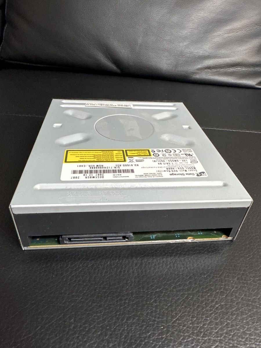 PC: DVD Rewriter H+L Data Storage – Usato da Ehrendingen venduto da Sansav 2