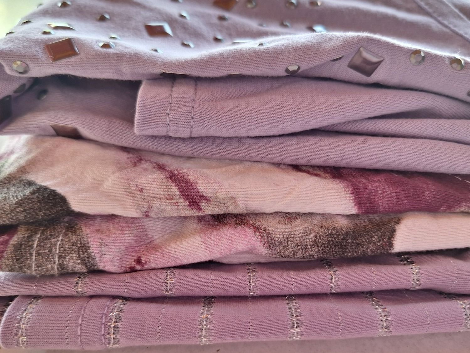 Lotti di vestiti: 3 STK T-SHIRTS GR 38/40 – Usato da Huttwil venduto da Kunterbuntli