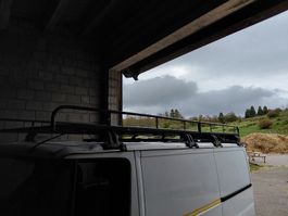 Galerie de toit pour véhicule à gouttière