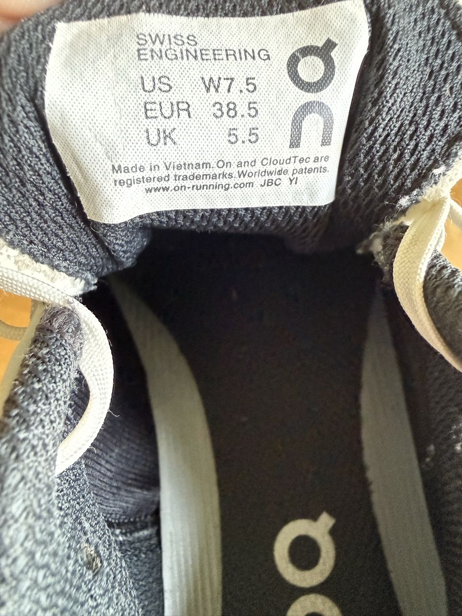 On Scarpe da donna: ON Laufschuhe 38.5 – Usato da Zürich venduto da run_9l9c 2