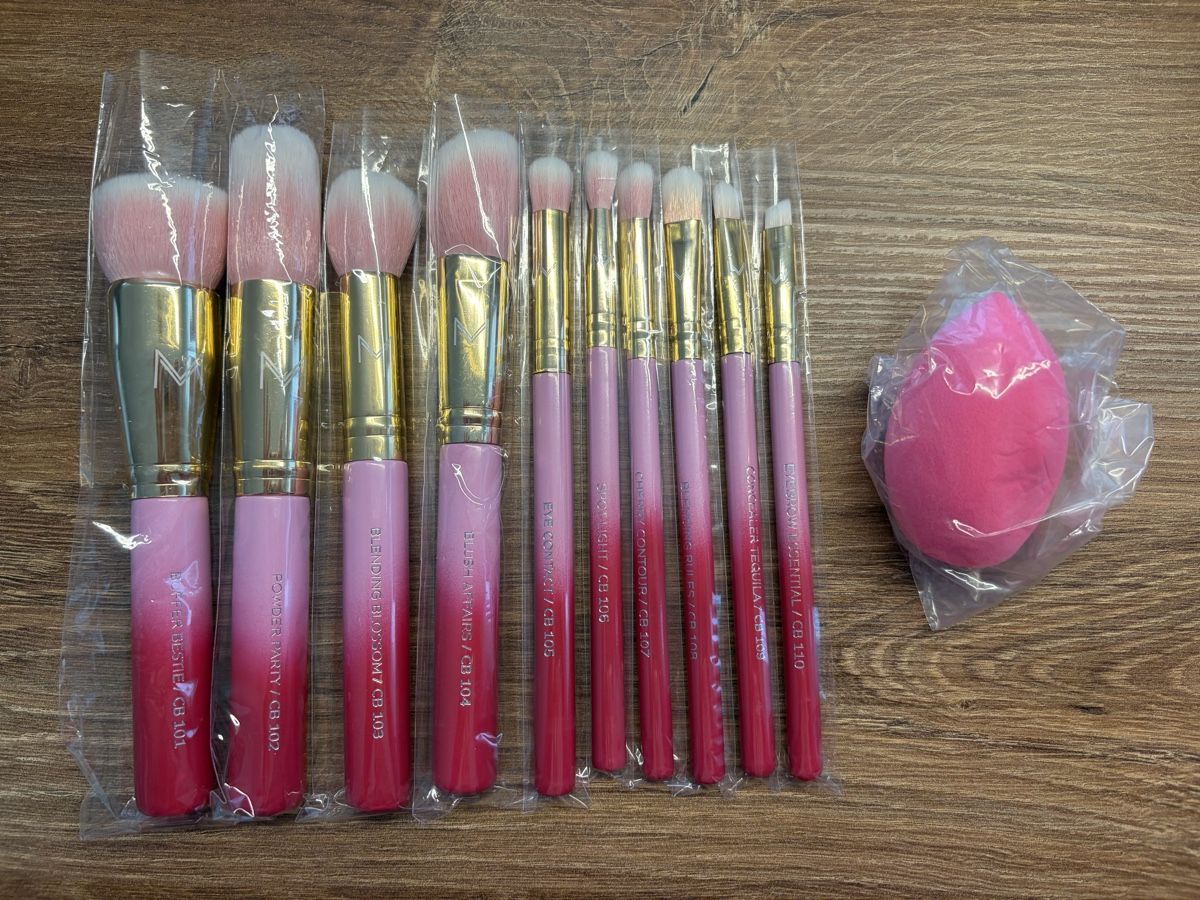 Make-up: Make-up Pinsel Set, neuwertig – Nuovo e nell'imballaggio originale da Kloten venduto da Ale-1994 2