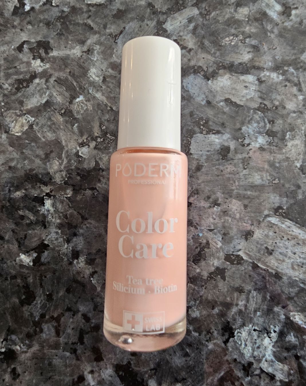 Nagellack: Poderm Nagellack Color Care Teebaum - Rose  – Gebraucht aus Niederhasli von Maluja