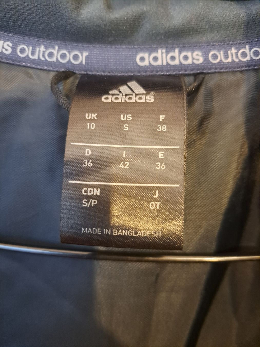 Adidas Giacche: Jacke Adidas Grösse S – Nuovo (secondo la descrizione) da Winterthur venduto da Sinam44 1