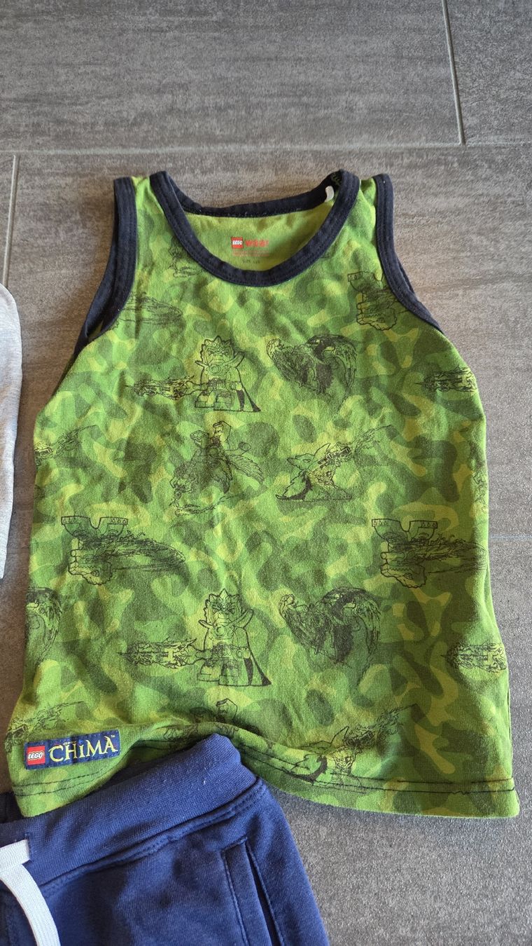 Lotti & Set di vestiti: Kleiderset 110 116 – Usato da Bubikon venduto da 2_Cents 2