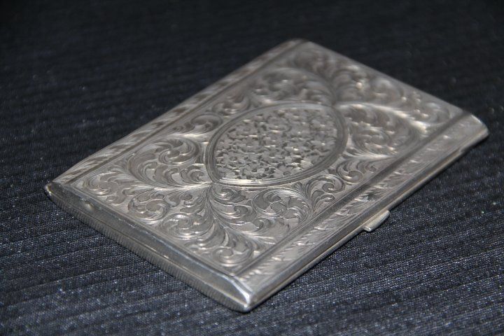Sigari: Antique etui à cigarettes en argent . – Usato da Praz (Vully) venduto da pikuluka1 2