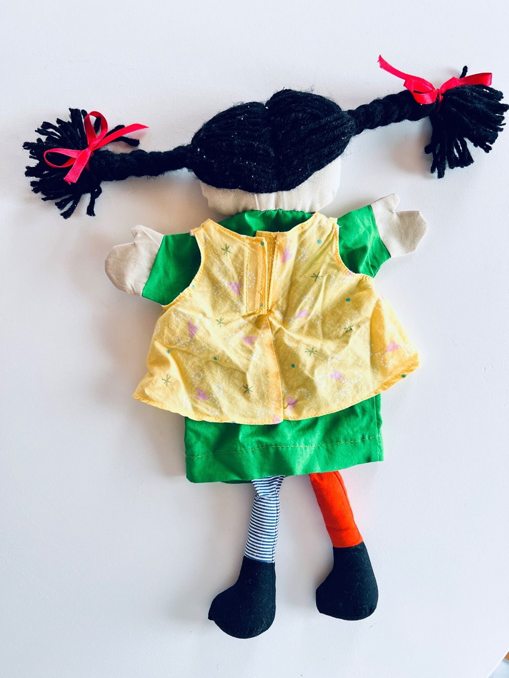 Giocattoli: Handpuppe mit Zöpfen – Usato da Teufen AR venduto da Maleaa 1