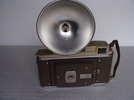 Erste POLAROID Land Kamera mit Blitz 80A