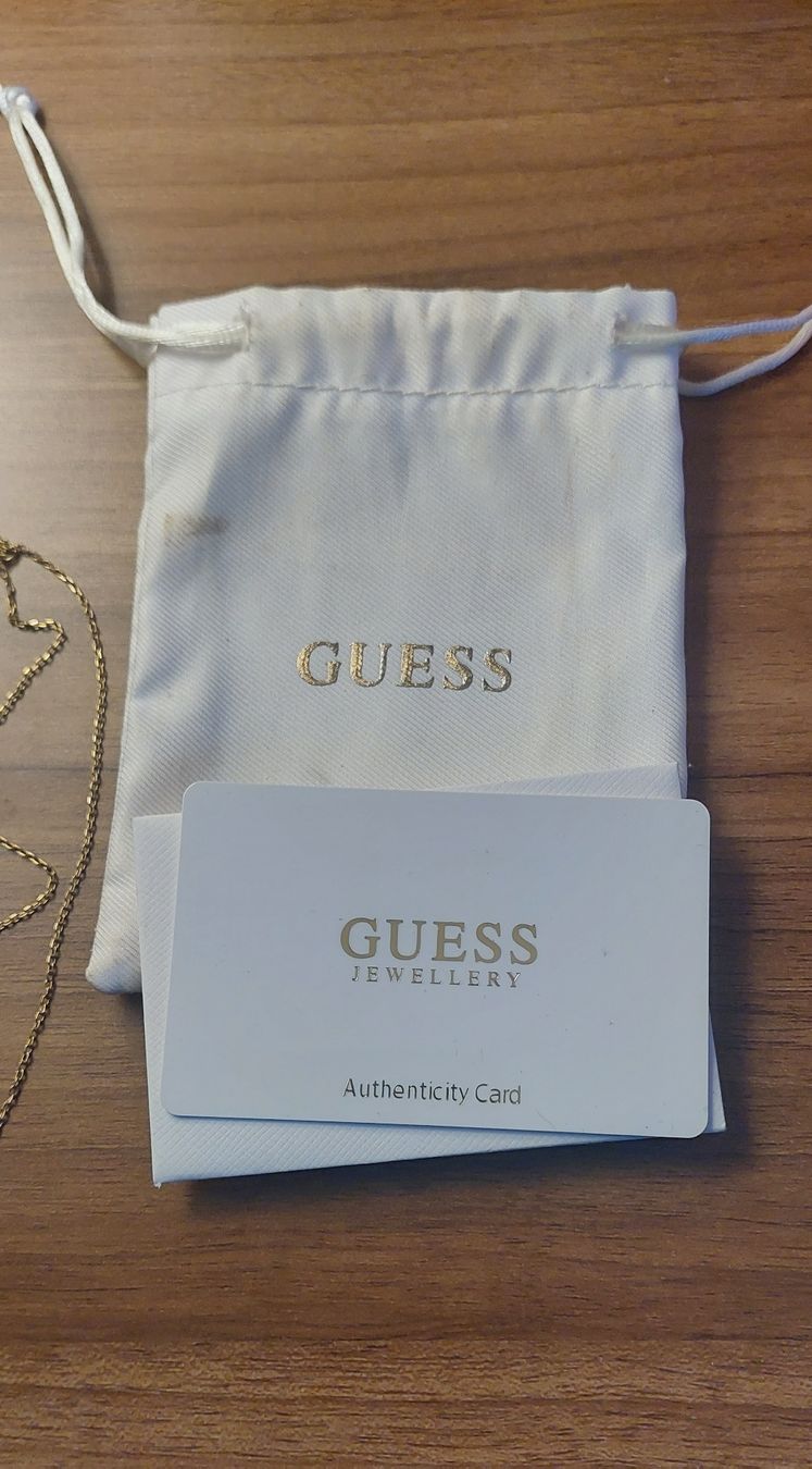 Guess Colliers: collier Guess – D'occasion à Collonges par cam_72xf 2