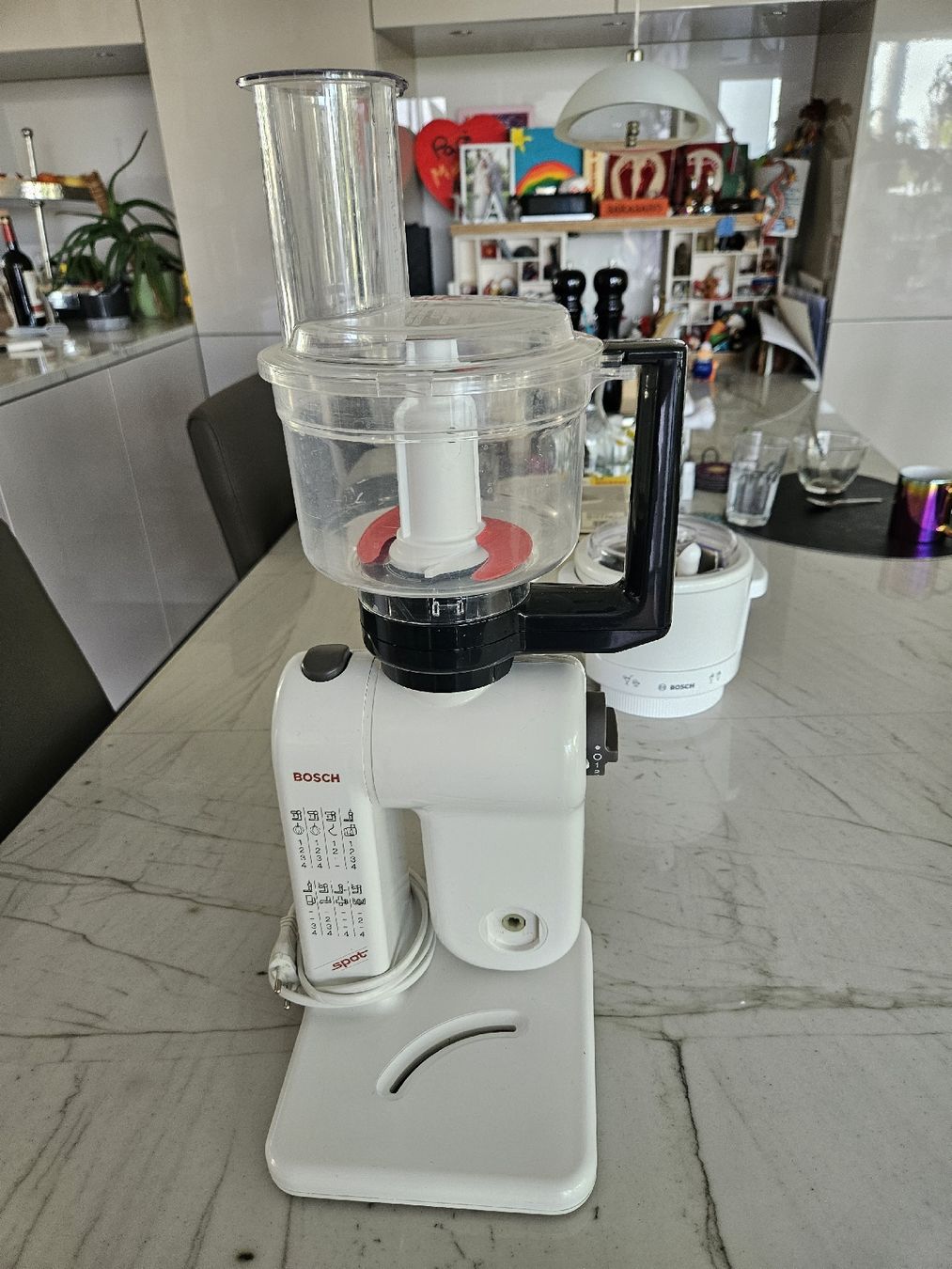 Bosch Elettrodomestici da cucina: Küchenmaschine Bosch MUM4 mit Eismaschine u Fleischwolf – Usato da Kloten venduto da Tacha_gb 6