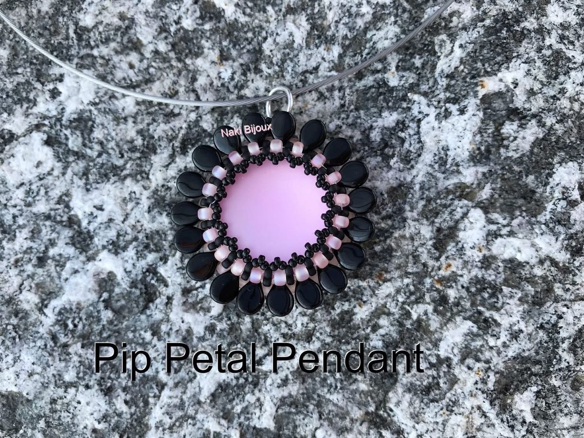 Ciondoli: Pip Petal Pendant! – Nuovo e nell'imballaggio originale da Solduno venduto da NakiBijoux