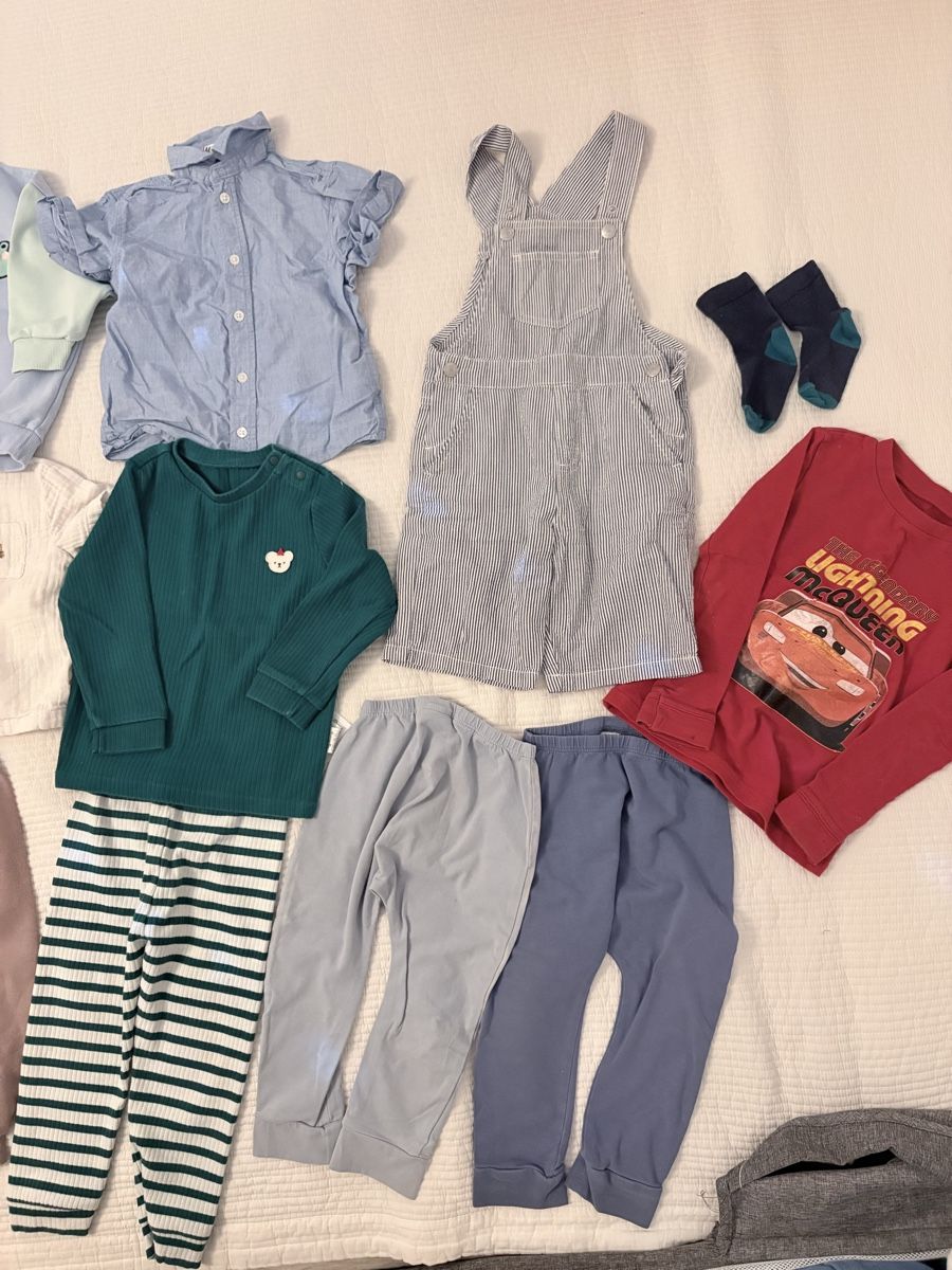 Lotti & Set di vestiti: Boys' Outfit Bundle 18-24 months  – Usato da Meyrin venduto da yej_w8lz 2