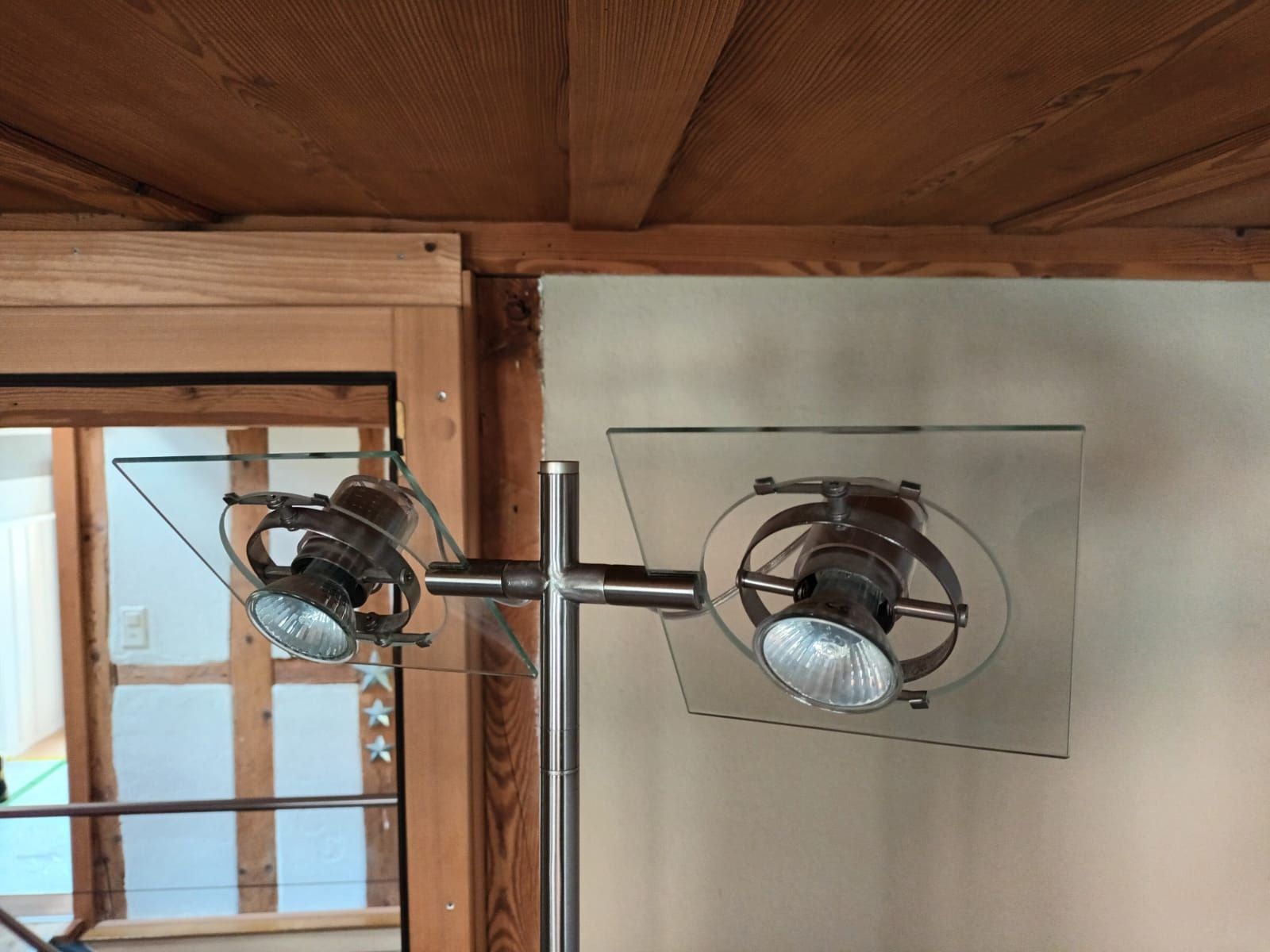 Lampen: Standlampe einzel verstellbar mit Spotlampen. – Gebraucht aus Studen BE von mar_6qqp 1