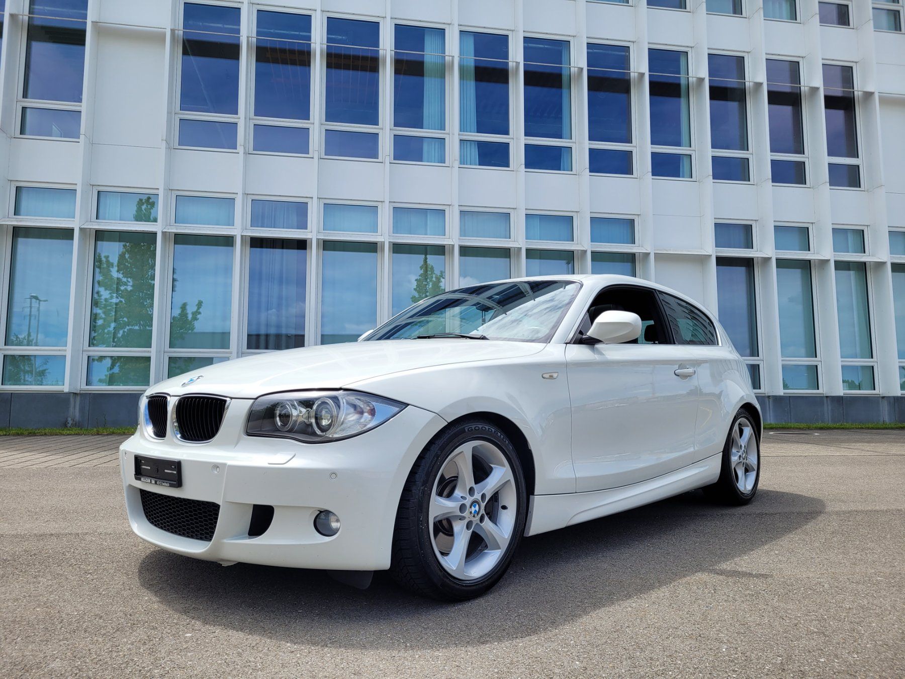 BMW Automobili: BMW 123d M-Sport-Paket – Usato da Emmenbrücke venduto da Jackpot666