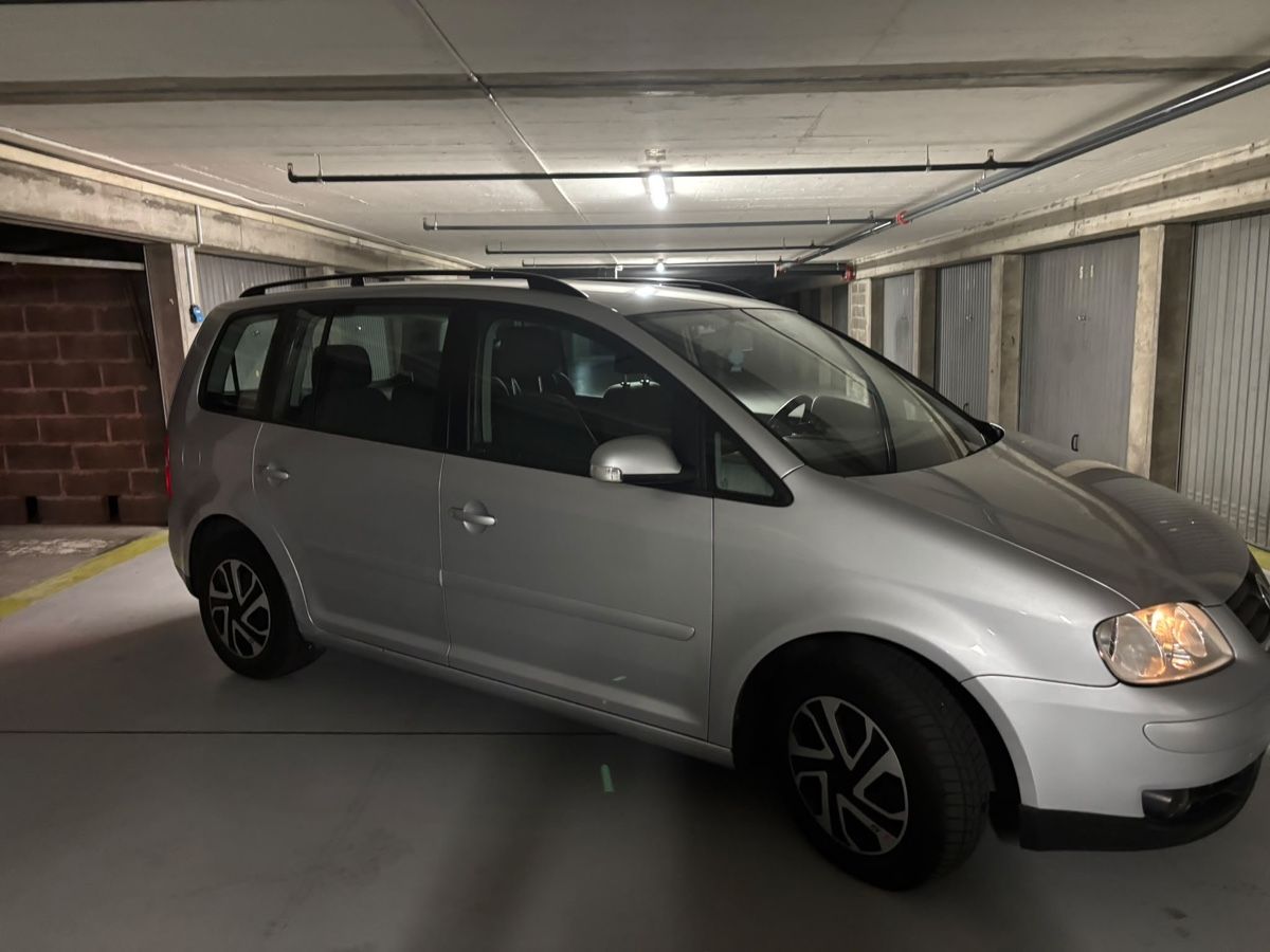 VW Autos: Touran 2004 – D'occasion à Genève par wwo_mx7t 5
