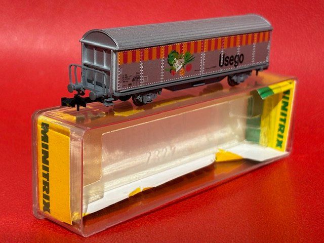 Modellini di ferrovie: Güterwagen USEGO, Modelleisenbahn, Spur N – Usato da Zürich venduto da 2bis 2