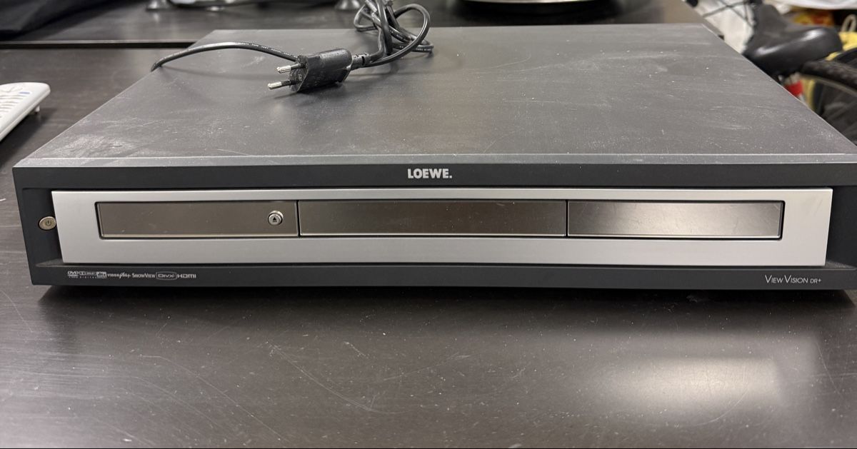 Tutti i DVDs: LoeweDR+ DVD-Recorder – Usato da Zuzwil SG venduto da Pomy