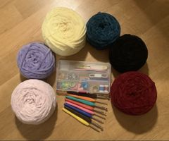 Chenille Garn-Set mit Häkelnadeln, Garn und Zubehör