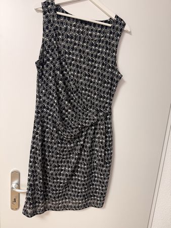 Taifun Kleid Sommer Schwarz-Weiss Muster Gr. M