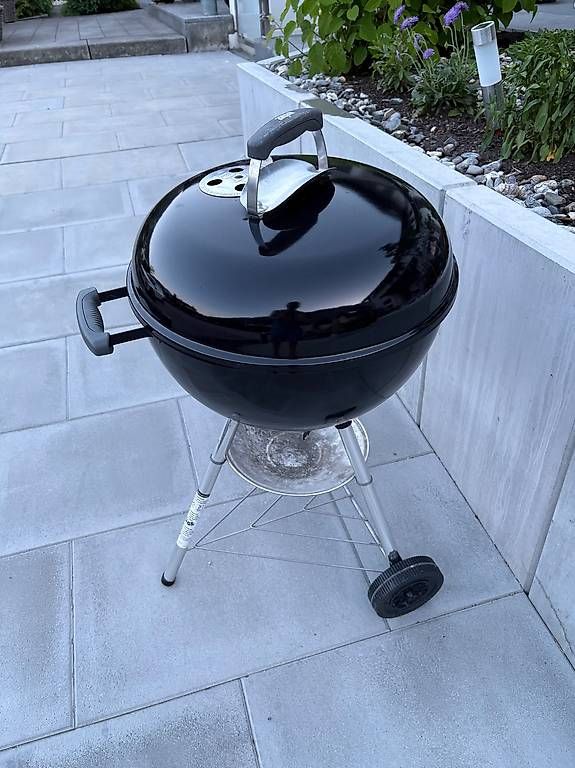 Grills: Weber Holzkohle Kugelgrill  – Gebraucht aus Felsberg von Riggel 1