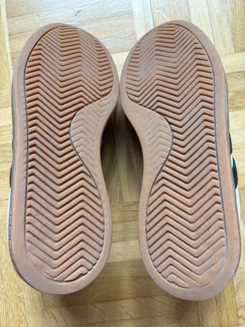 Adidas Scarpe da uomo: adidas weiss/ schwarz, Grösse US 7.5. / 40 2/3 – Usato da Adliswil venduto da Baski7 1