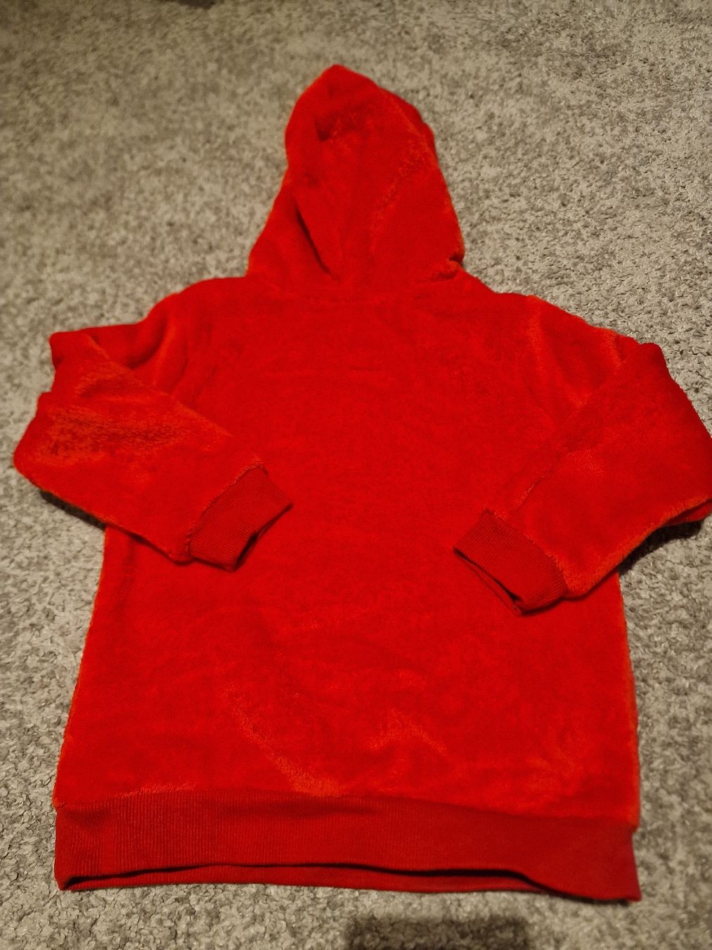 H&M Pulls et sweat-shirts: Spiderman H&M Pulli 4-5 – D'occasion à Basel par chingson 2