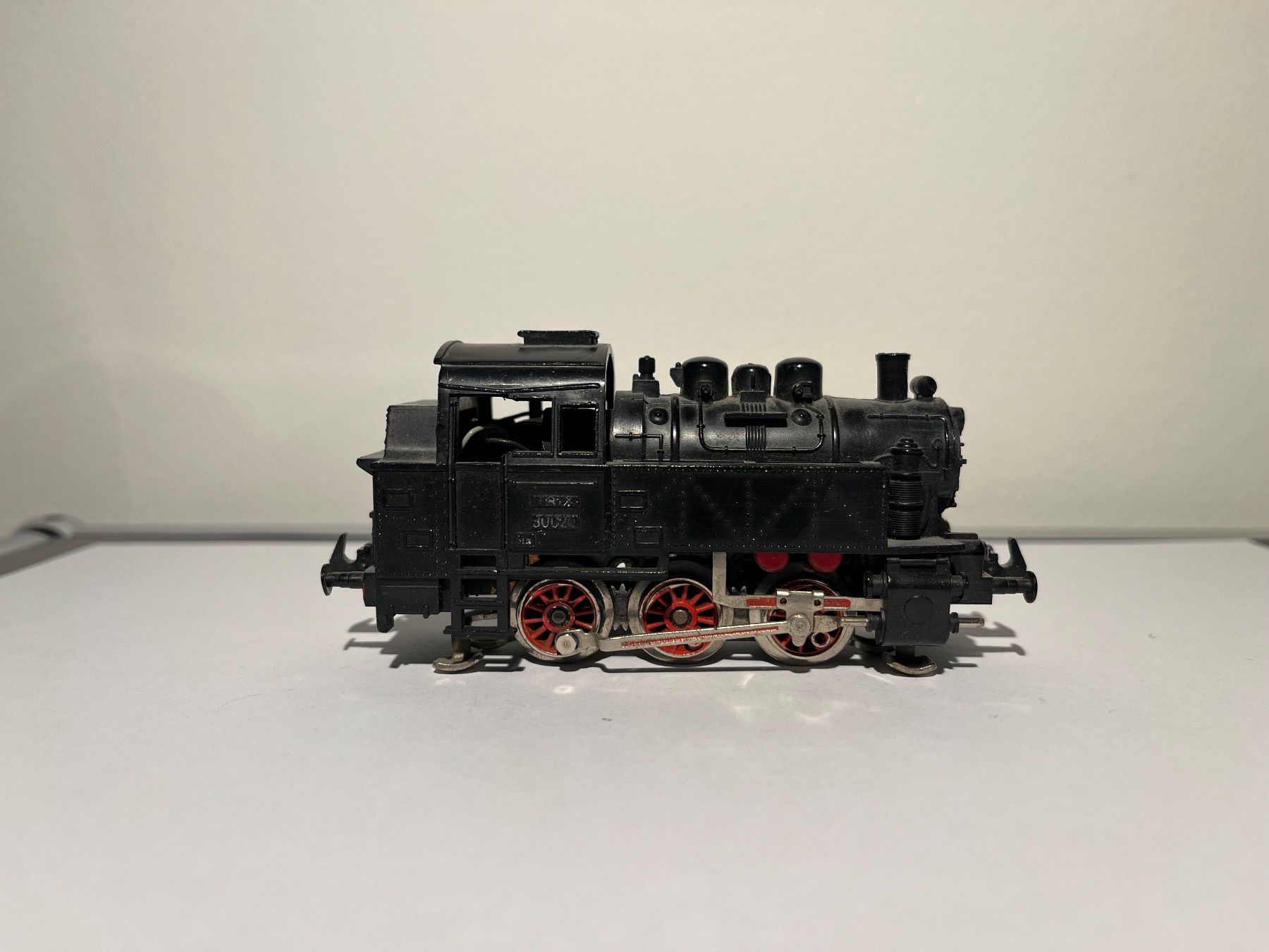 Trix Trains électriques: Trix Express H0 2217 Dampflok – D'occasion à Schaffhausen par cherren75 1