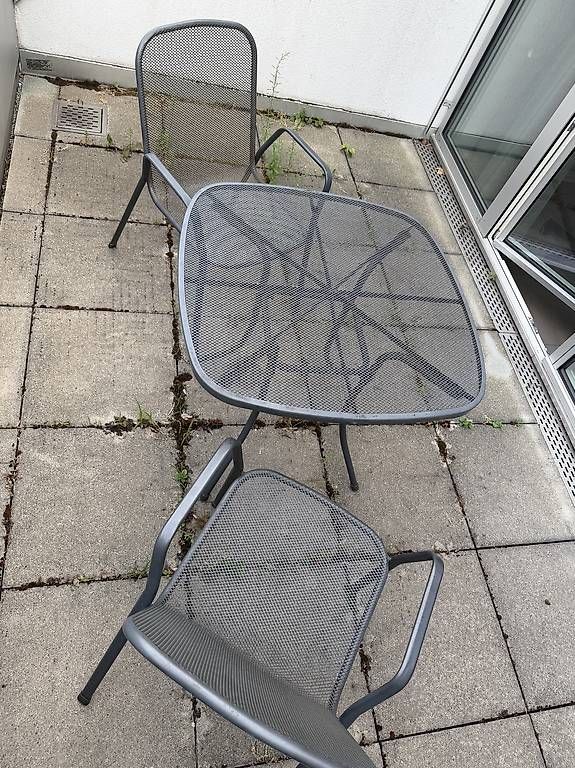 Tischset: Balkonmöbel (Tisch und 2 Stühle) – Gebraucht aus Zürich von dboetticher 1