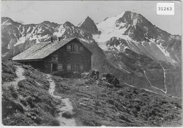 Winggällenhütte mit Oberalpstock