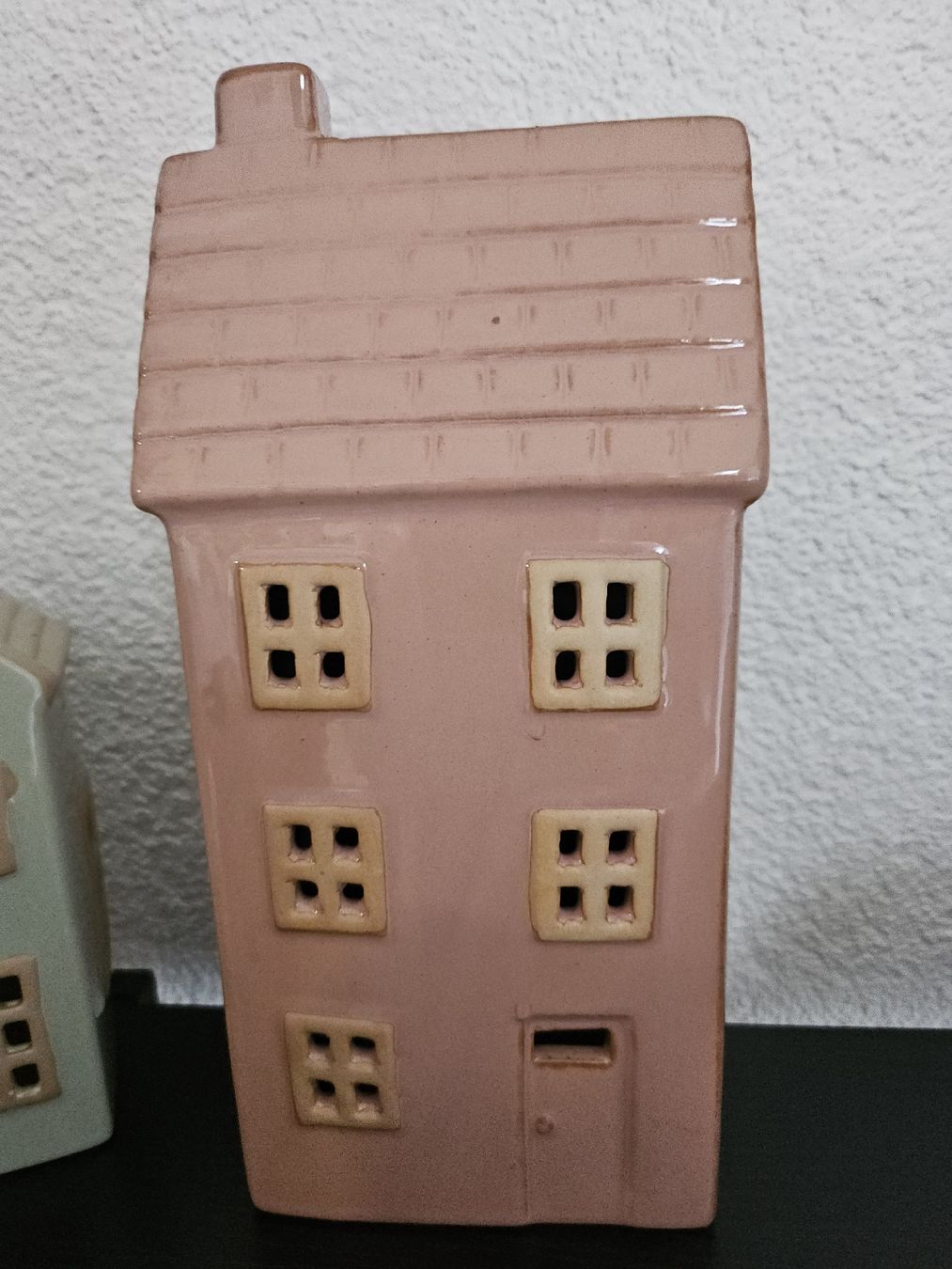 Tutte le decorazioni: Haus Set aus Keramik mit Beleuchtung – Usato da Rafz venduto da Domimir 4