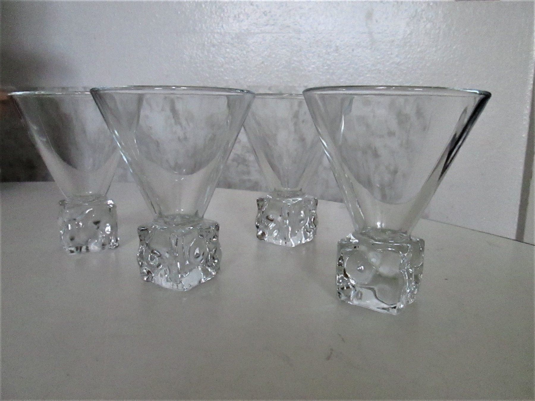 Verres: 4 Gläser zum Aperitif – D'occasion à Sementina par babucia