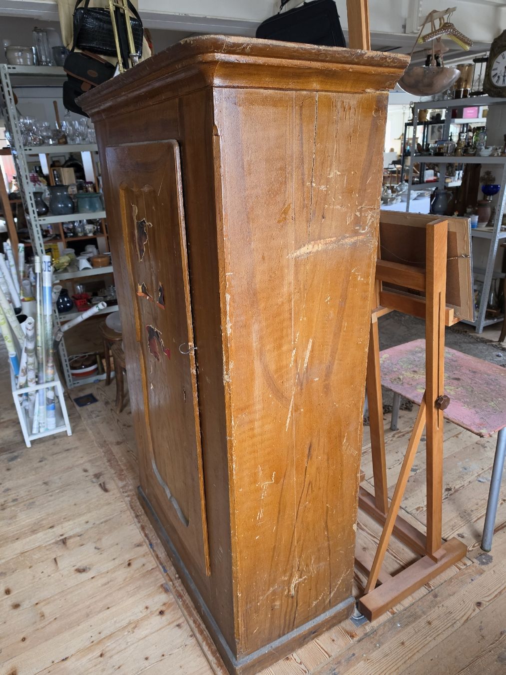 Schränke: Antiker Schrank,  restaurationsbedürftig – Gebraucht aus Mettlen von elios0888 1