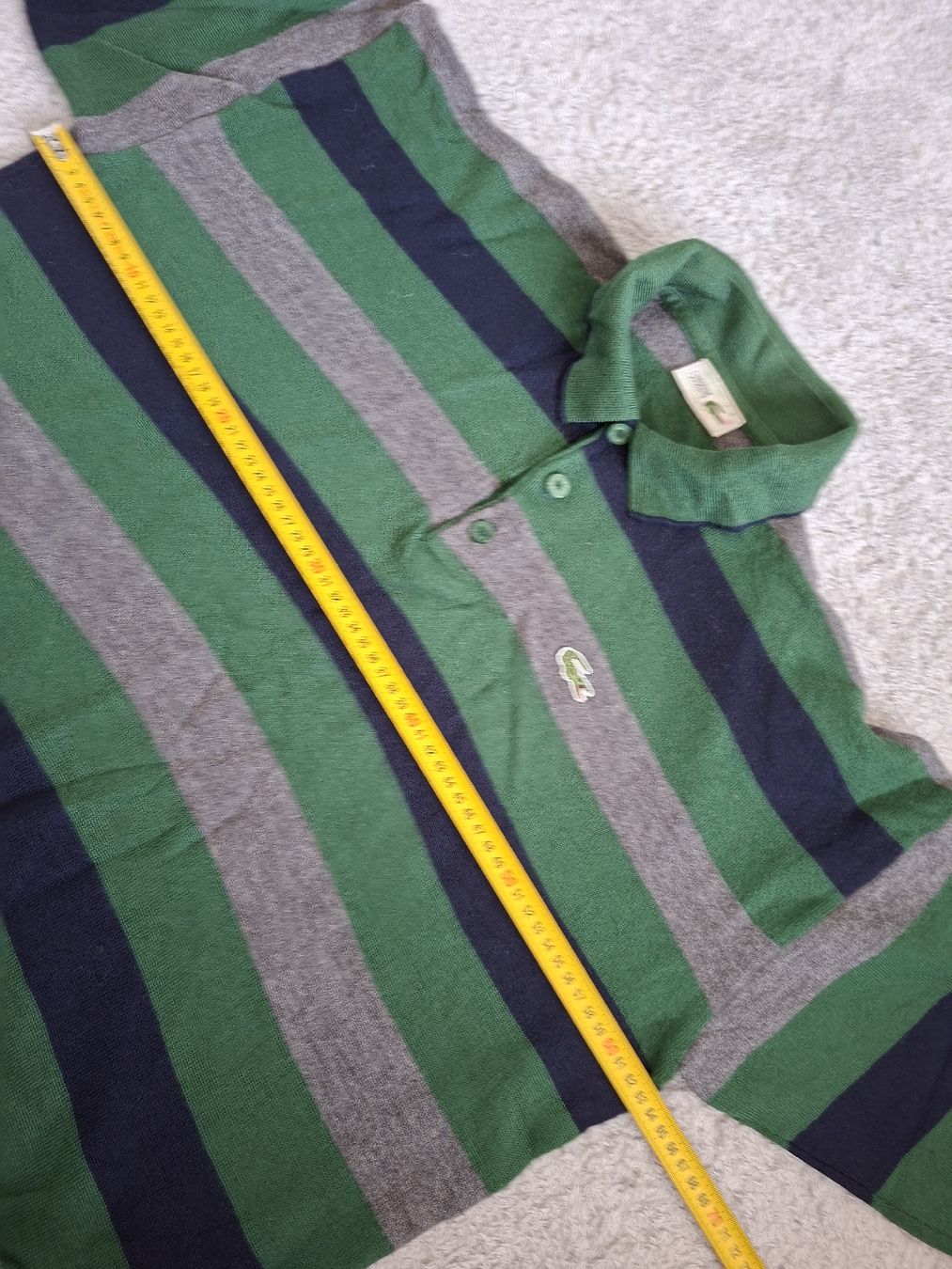 Lacoste Pullover & Sweatshirts: pull Lacoste rayé vert gris taille 8 laine – Gebraucht aus Renens VD von ser_j2fn 1