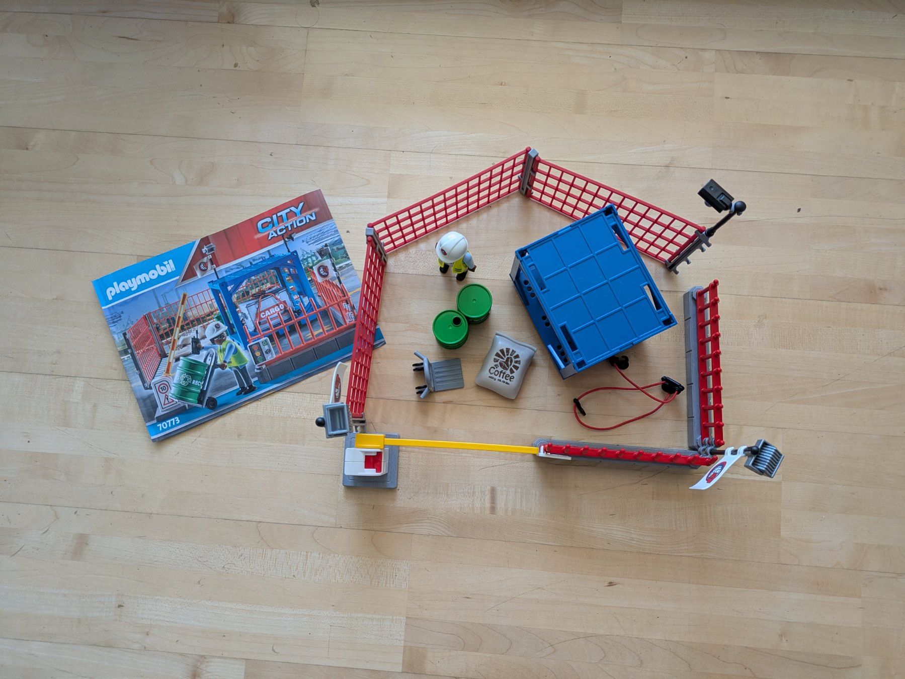 Playmobil Spielzeuge: Playmobilset: Frachtplatz – Gebraucht aus Bern von macsandra