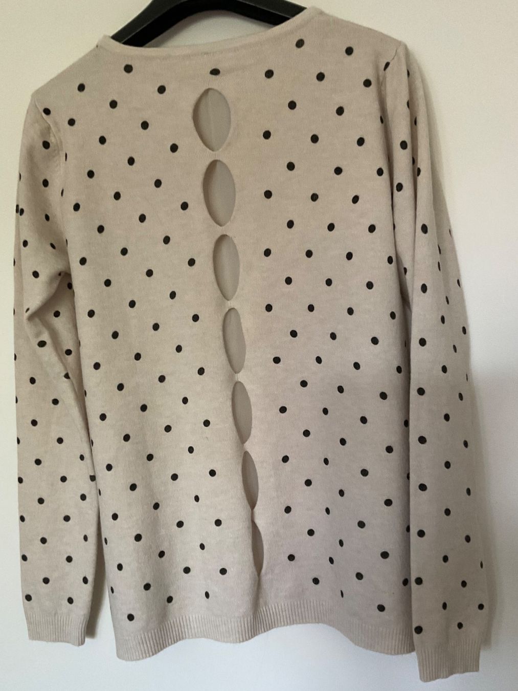Pulls & Sweat-shirts: Kaschmir Wolle Seide Pullover Gr S ecrue / schwarz – D'occasion à Urdorf par alda02 4