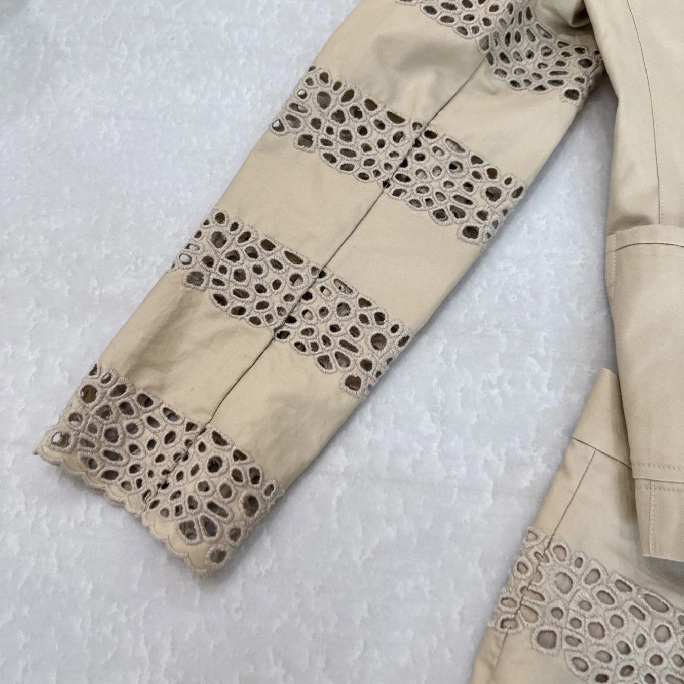 Costumi: Escada Sommer Set, Gr. 36, Beige, mit Lochmuster - Top Zu... – Usato da Obergösgen venduto da crystalfox 2