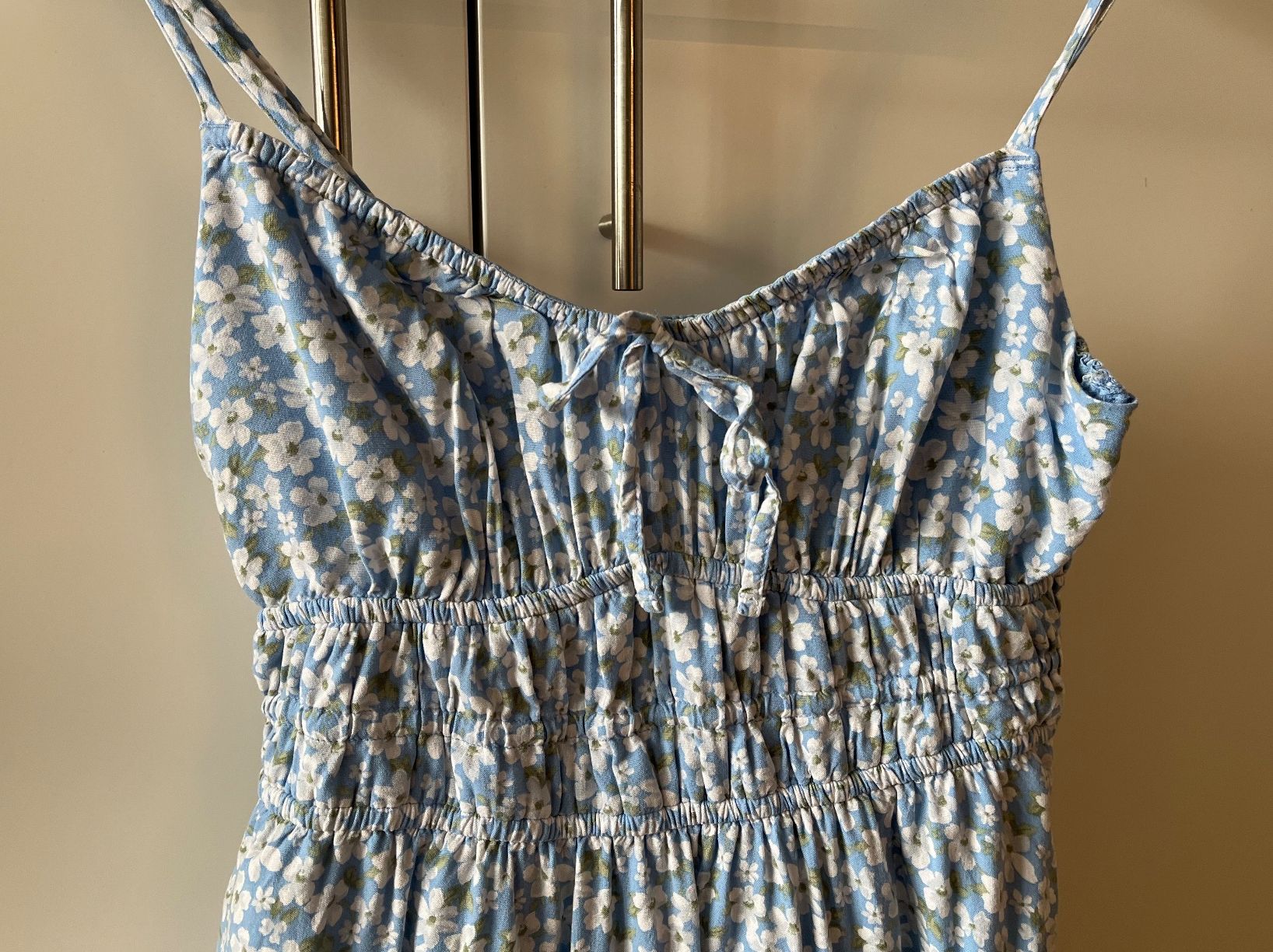 Hollister Vestiti: Sommerkleid mit Blumenmuster – Usato da Rain venduto da Rasala3 2