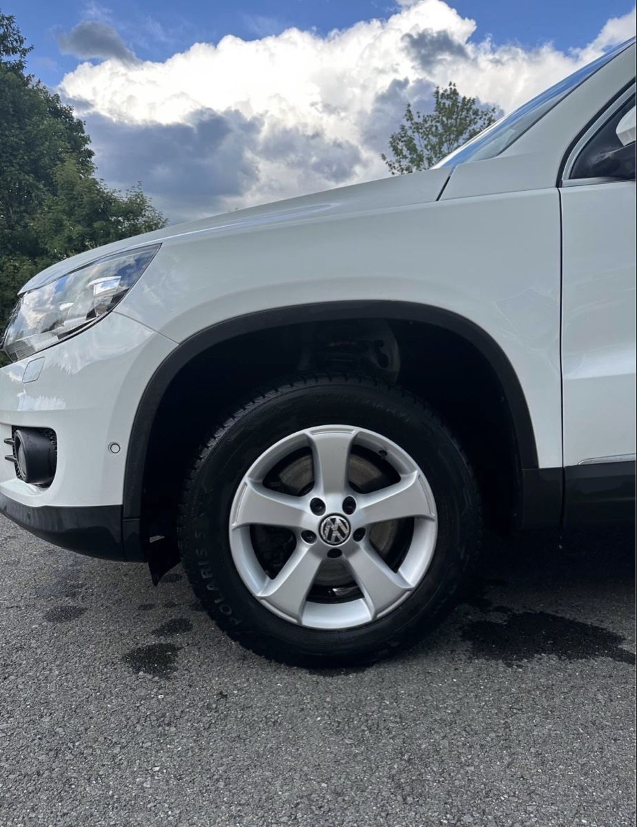 VW Autos: VW TIGUAN 2.0 DIESEL – D'occasion à Einsiedeln par King_10 2