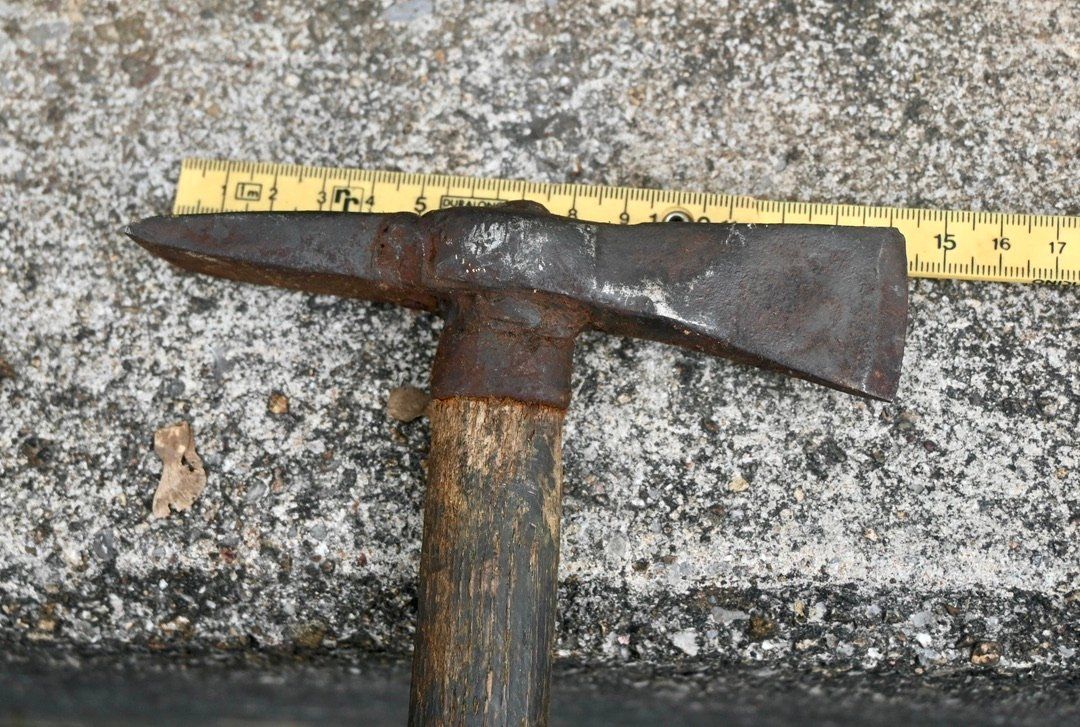 Tutti gli attrezzi: antik handgeschmiedet SPITZHACKE LÄNGE 25cm – Usato da Pfaffhausen venduto da mono_rec 1