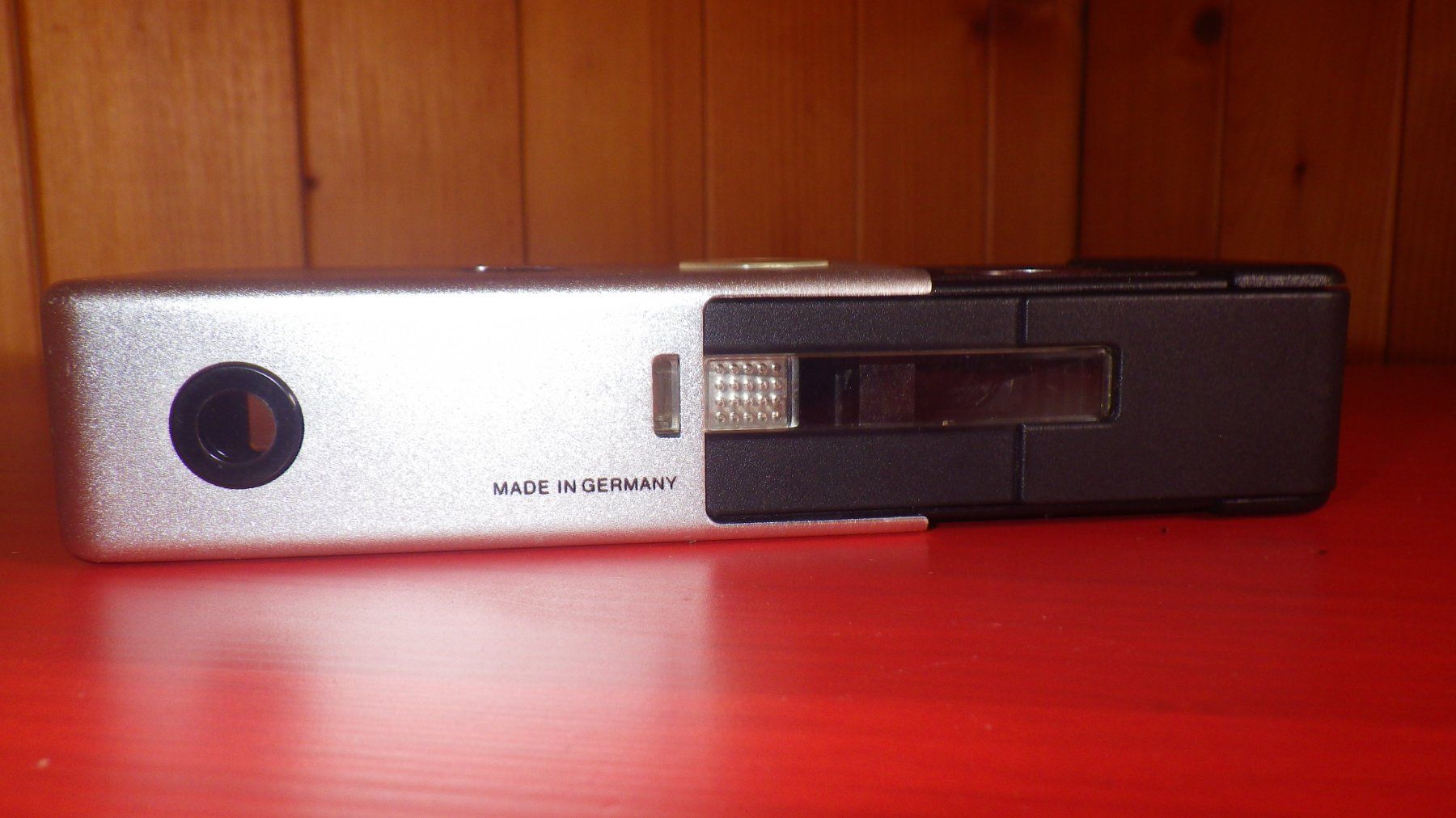 Agfa Fotocamera: Agfamatic 1000 S – Usato da Corbeyrier venduto da SkinGraft 3