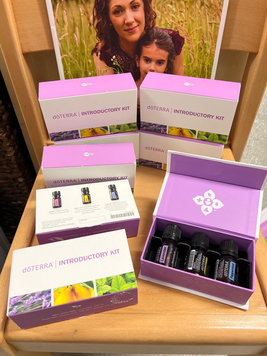 Doterra Ätherische Öle: doTerra Introductory Kit – Neu und originalverpackt aus Goldach von