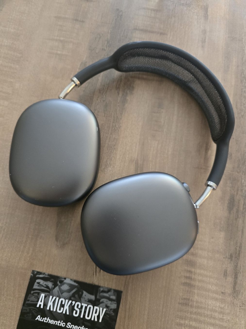Apple Cuffie: Airpods max lightning midnight  – Usato da Bôle venduto da A_Kickstory 1