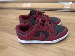 Nike Dunk Low Bordeaux/Noir, Taille 38 Comme Neuves!